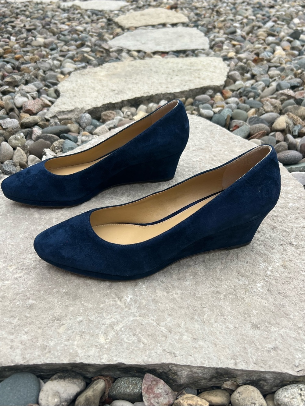 Talbots Navy Suede Wedge Pumps - Picture 5 of 14